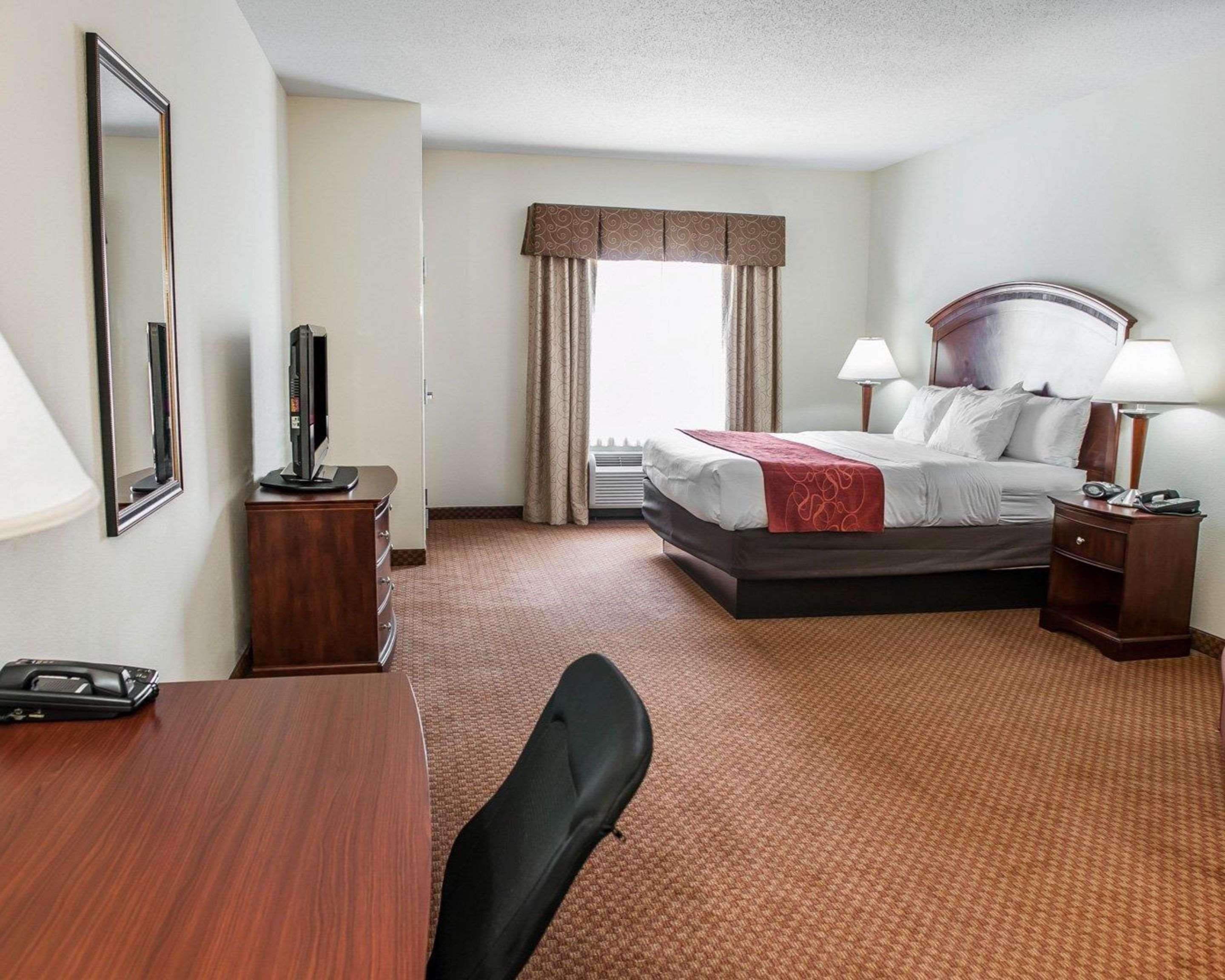 Comfort Suites Near Indianapolis Airport Exterior foto