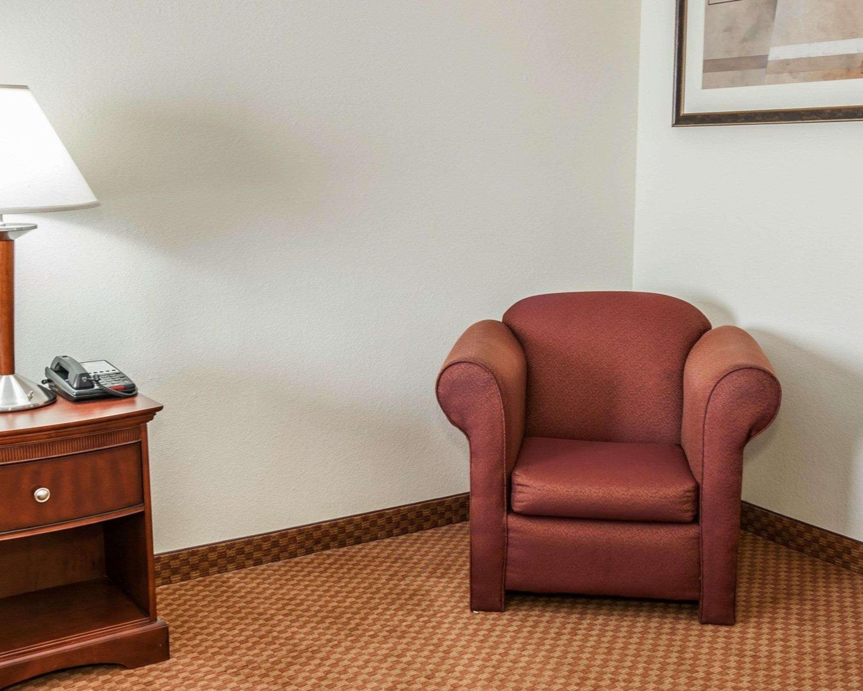 Comfort Suites Near Indianapolis Airport Exterior foto