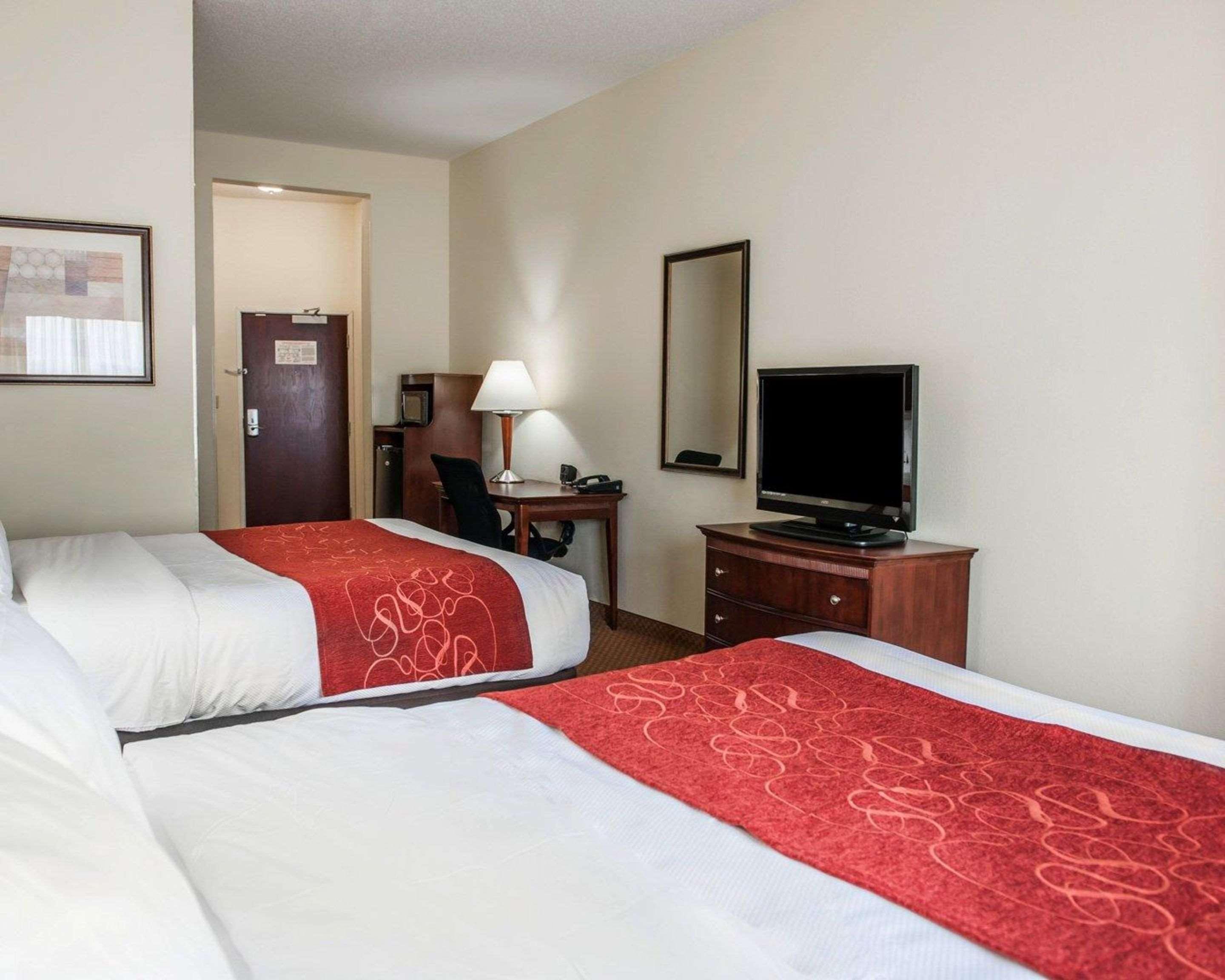Comfort Suites Near Indianapolis Airport Exterior foto